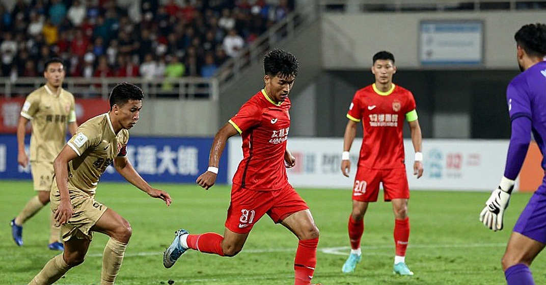 Khoảng trống ở Clairefontaine: Vụ Sanhaji và vết nứt hai mươi năm của nền quản trị bóng đá Pháp Khoảng trống ở Clairefontaine: Vụ Sanhaji và vết nứt hai mươi năm của nền quản trị bóng đá Pháp