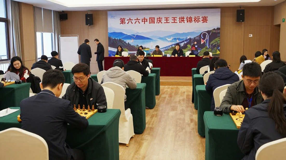 GCL 2026: Nepomniachtchi bóp nghẹt Carlsen, rồi thắng Sindarov trên đồng hồ